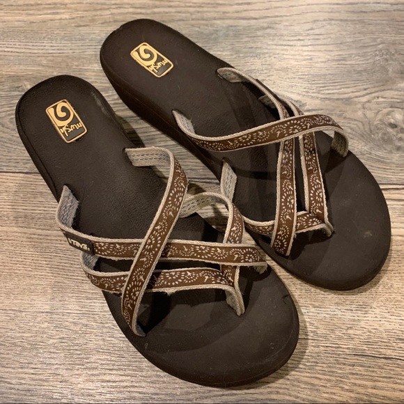 teva mush sandals womens